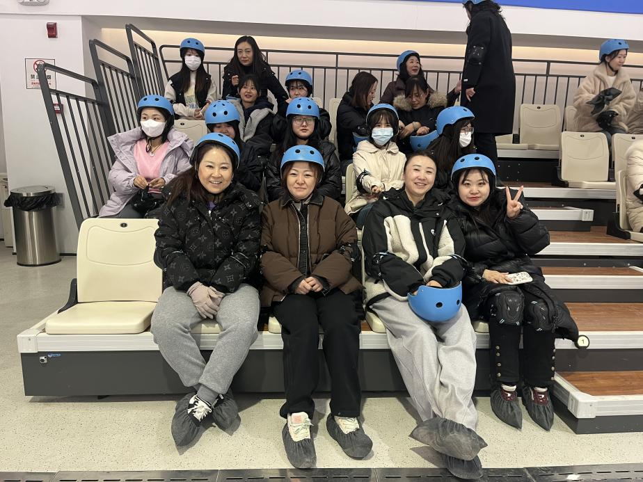 “巾幗風采綻芳華，凝心聚力譜新篇”|全市女職工冰壺比賽